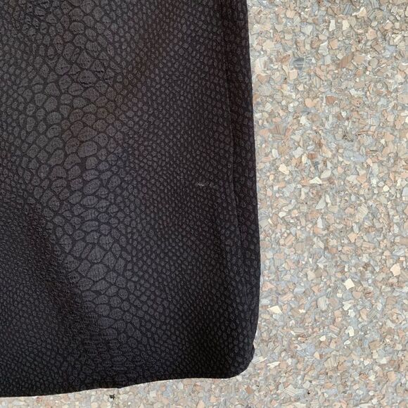 Cooper & Ella Cold Shoulder Top - Picture 7 of 7